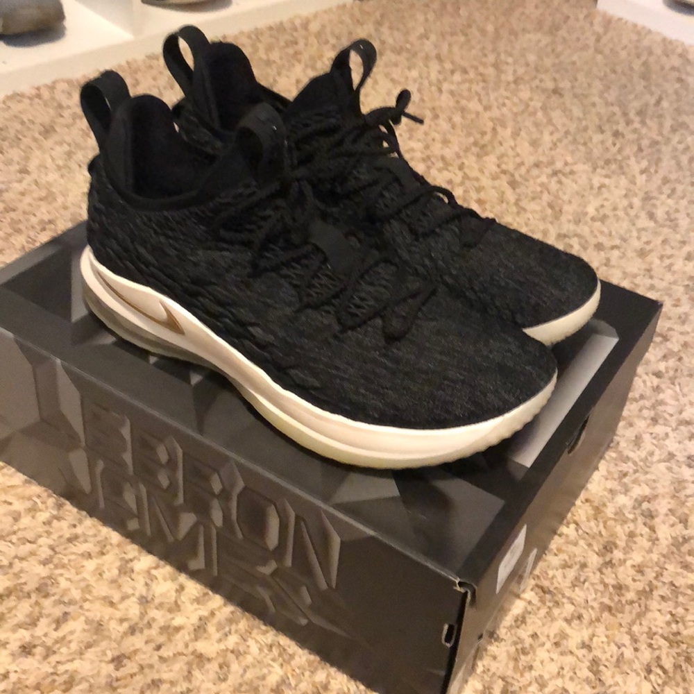 Lebron 15 Low